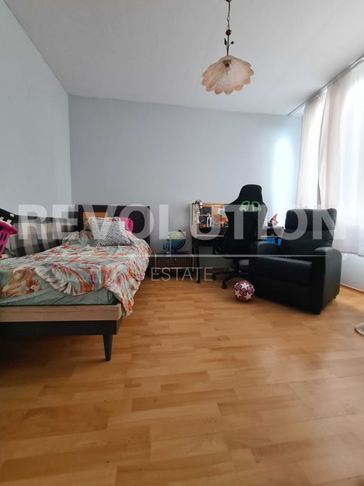 Продава се Тристаен апартамент в Пловдив, Гагарин - 86 кв.м за 1652 €/кв.м - Снимка #6