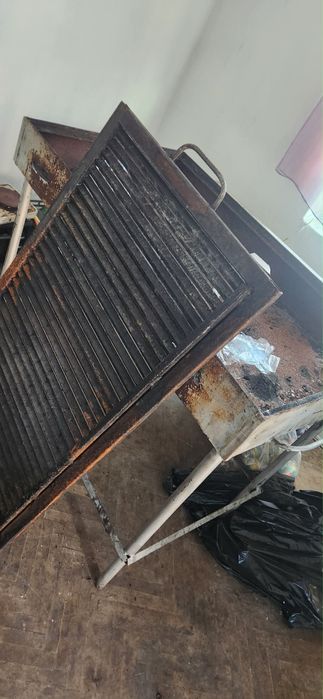 Rulota fastfood de vânzare