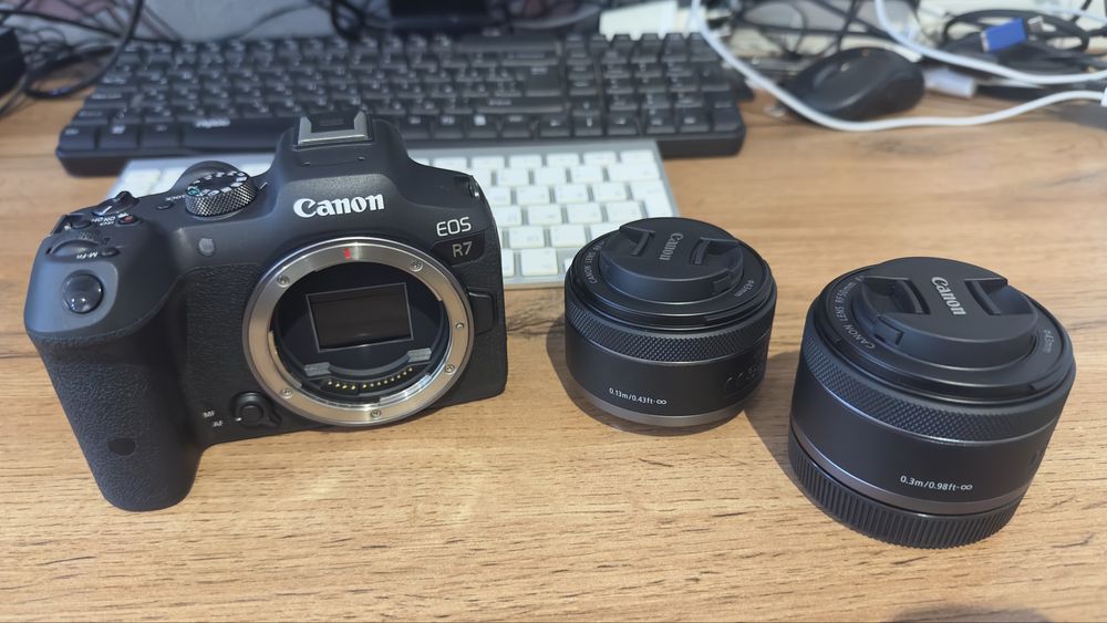 Canon R7 + rf50 f1.8 + rf16 f2.8