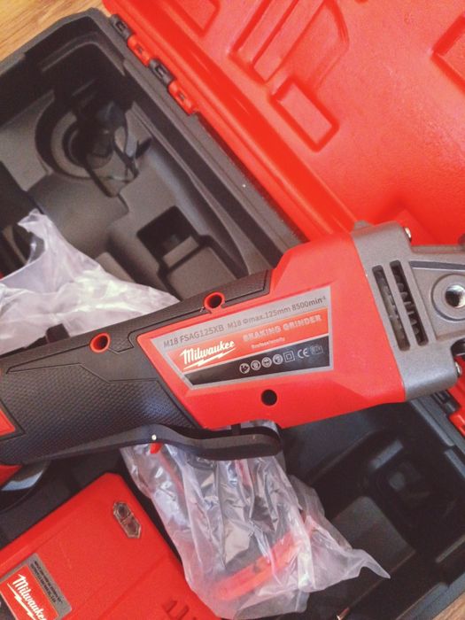 Флекс Milwaukee 18V