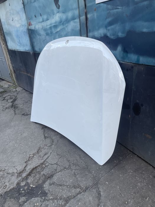 Преден капак EQC