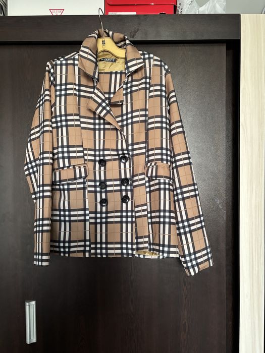 Костюм  размер “С” свободно сако