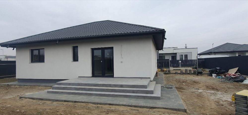 Casa noua  în Serbanesti