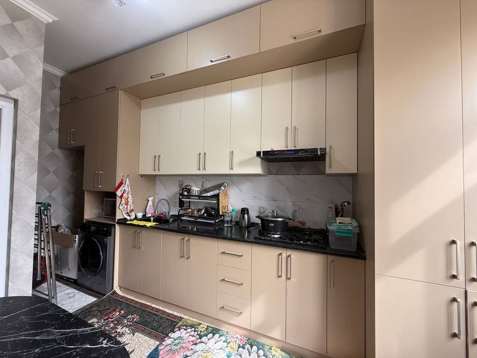 Uy sotiladi sharoiti a'lo darajada