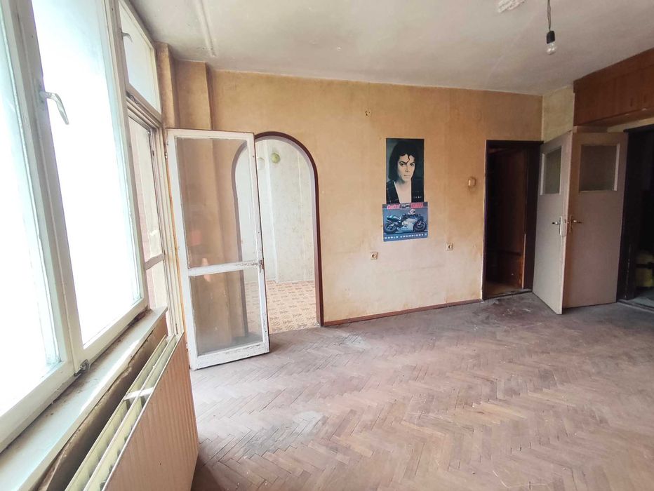 Продава се Тристаен апартамент в Роман - 98 кв.м за 354 €/кв.м - Снимка #7