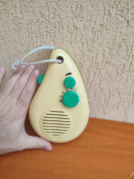 Radio portabil pentru duș