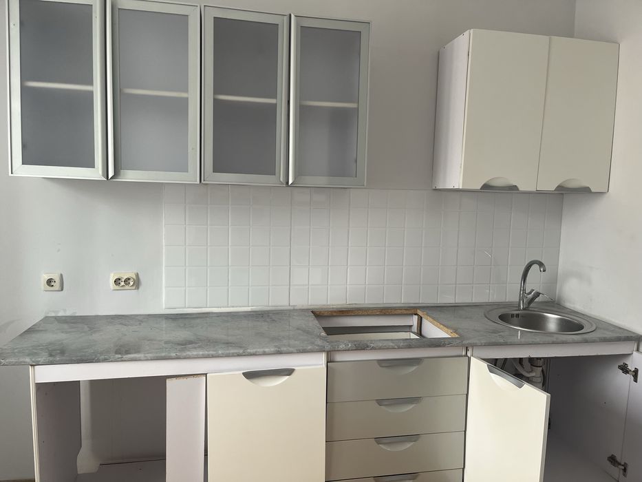 Кухня отдам даром