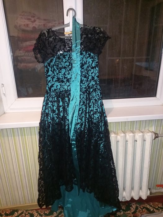 Вечерние платья очень красивое