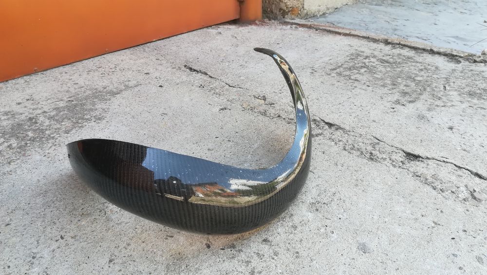 ВЕЧЕ И ЗА 2025!!Карбонов предпазител(гард) за гайда(beta;ktm;hisqvarna