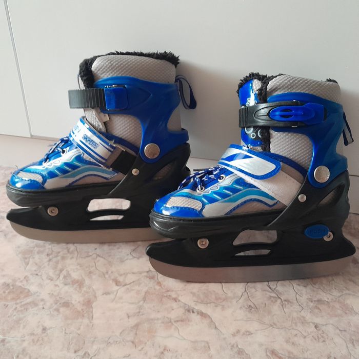 Продам коньки в отличном состояний