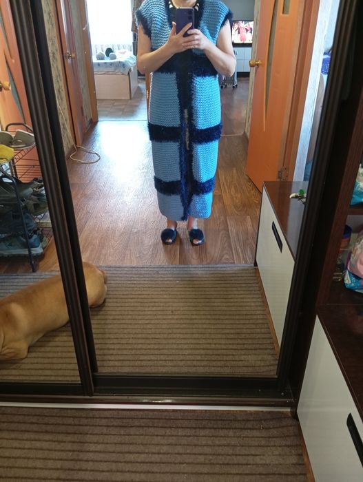 Продам длинный жилет