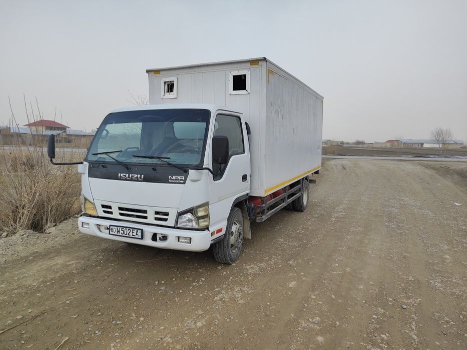 isuzu 5 t srochna sotiladi