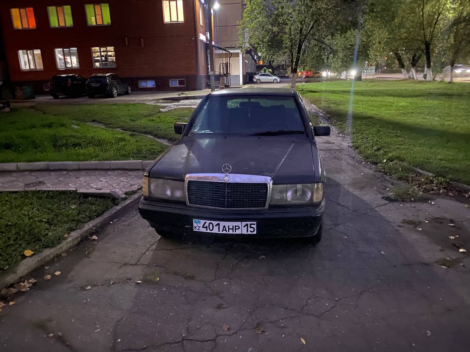 Продам Mercedes-Benz 190 2.3