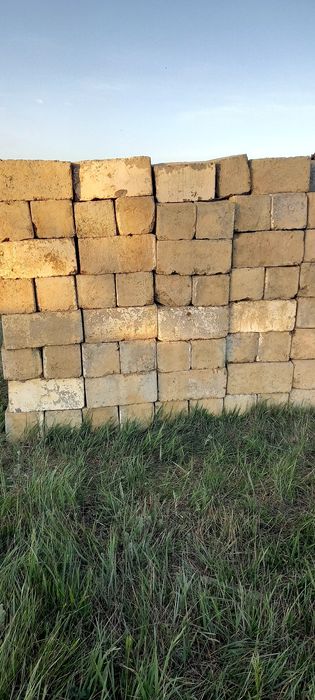 Продам пескоблоки хорошего качества.