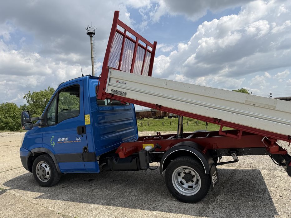 Iveco Daily 35 C15 Basculabil pe 3 Parti (Cutie)Diferential Blocabil 150 cp