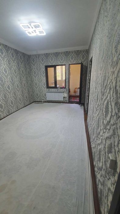 Продаётся 2/2/4 ТТЗ-2 Среднее состояние 52м2 Торец Ор-р Кафе Ульяна