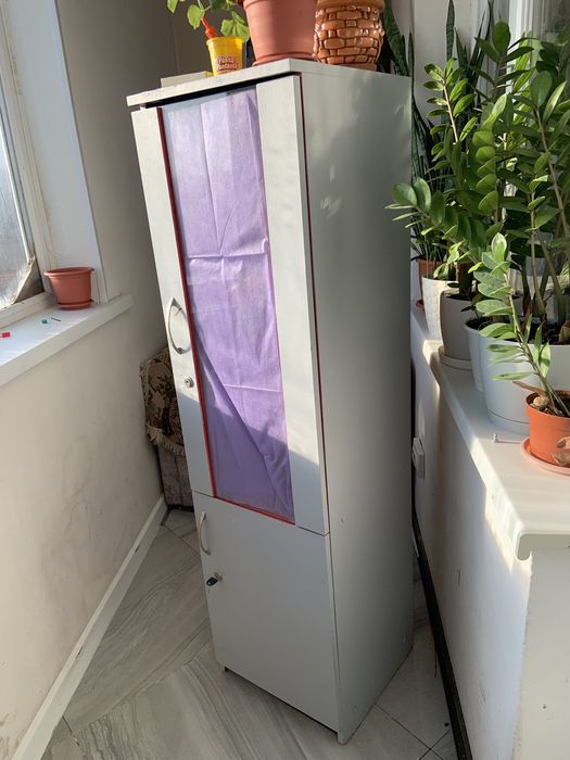 Шкафчик с ключами продам