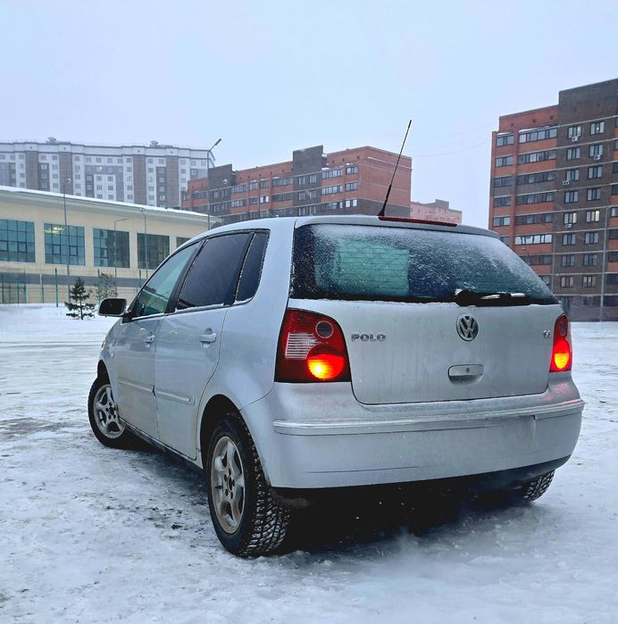 Продам авто фольцваген polo 2002 года