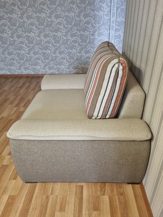 Продам кресло не раздвижное