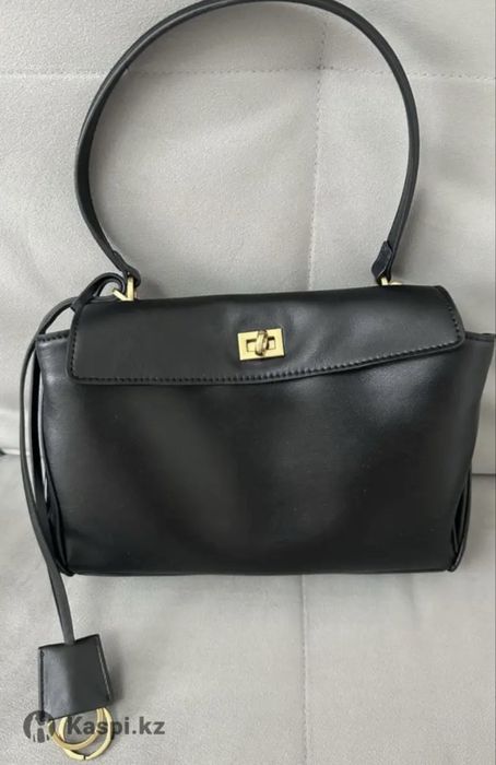 Продам сумку Balenciaga Rodeo