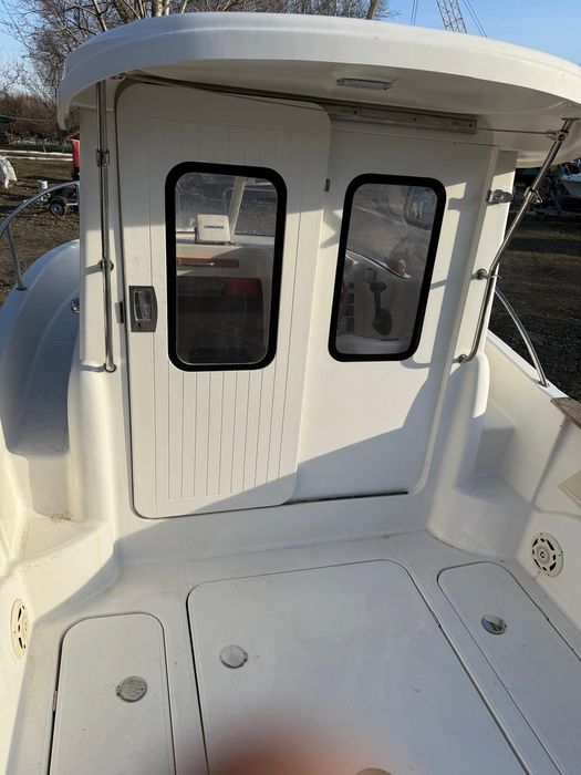 Barcă Quicksilver Pilot House 640 + Peridoc