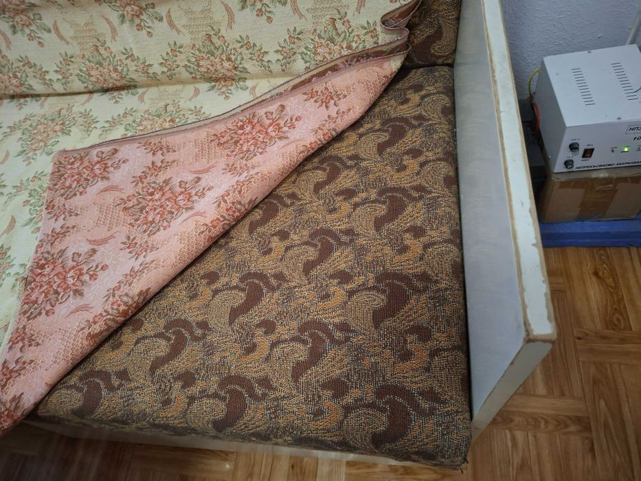 Подарявам диван от масив