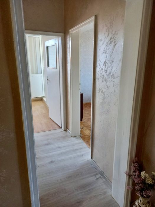 Продава се Тристаен апартамент в Варна, Цветен квартал - 94 кв.м за 2043 €/кв.м - Снимка #4