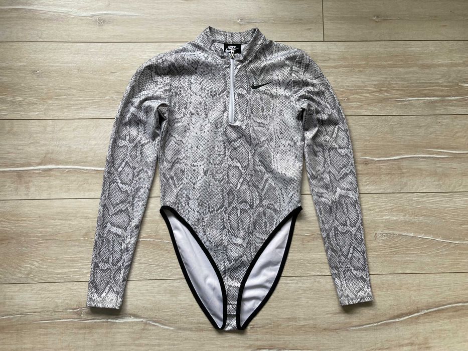 Найк Nike Long Sleeve Pythn Bodysuit женско боди трико блуза фланела S