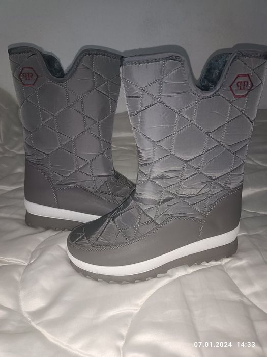 Дамски Топли Ботуши.