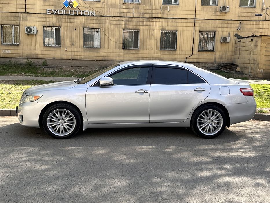 Диски R18 Lexus GS с летней резиной