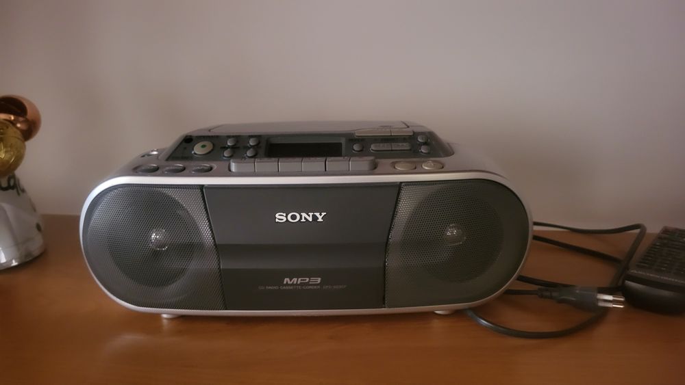 Sony mp3 cd player,  radio