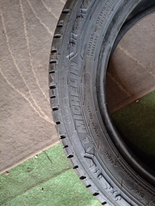 215 60 17C Michelin DOT 2021 vara NOI