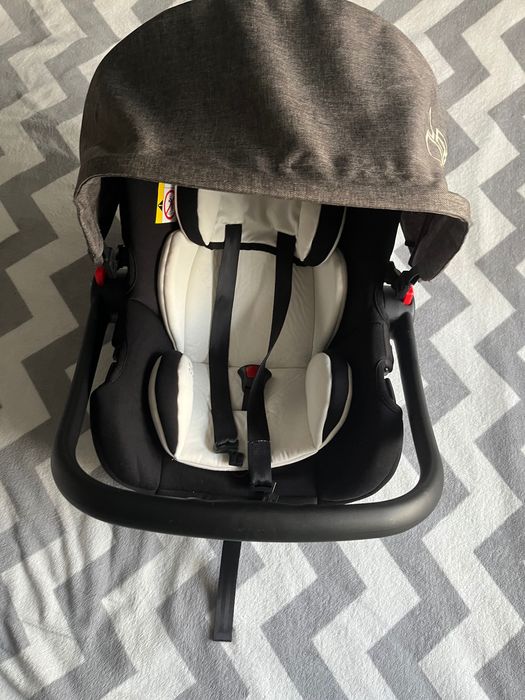 Бебешка кошница за кола