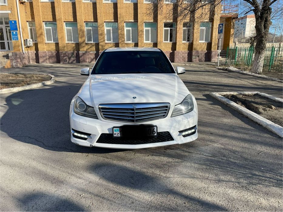 Мерседес  C180 автомат