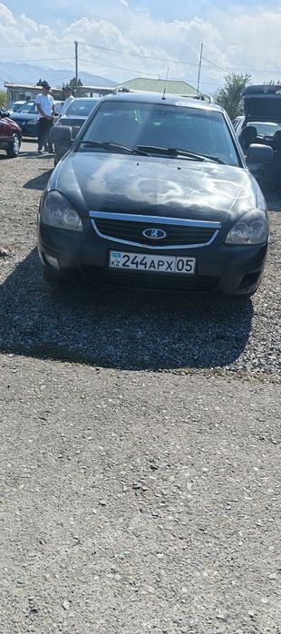 Продам машину Лада приора срочно