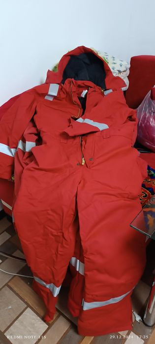 Спец зимние куртки и комбезы