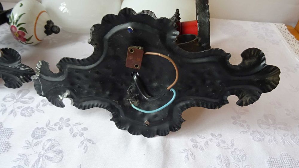 Два вентидж стенни лампи (аплици) от ковано желязо