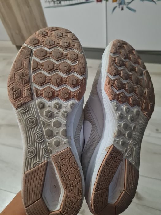 Дямски маратонки Nike