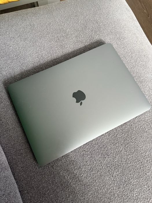 Macbook air m1 8/256