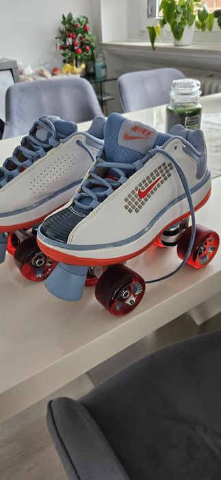 Role adulți stare buna folosite foarte puțin nike vintage