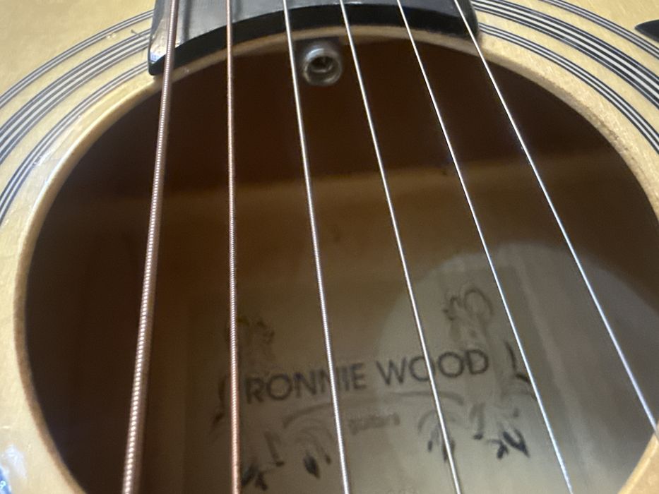 Продам , гитара