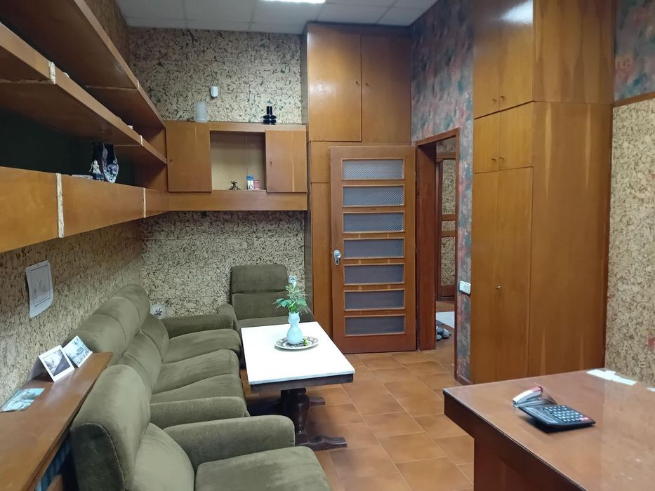 Дава се под наем Офис в Бургас, Център - 130 кв.м за 892.5 € - Снимка #5