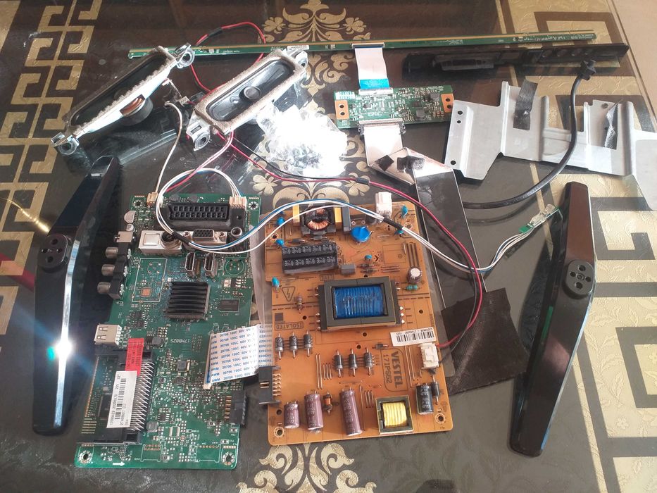 Части за Crown 32100