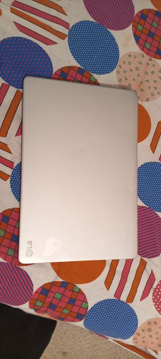 Продам нетбук LG