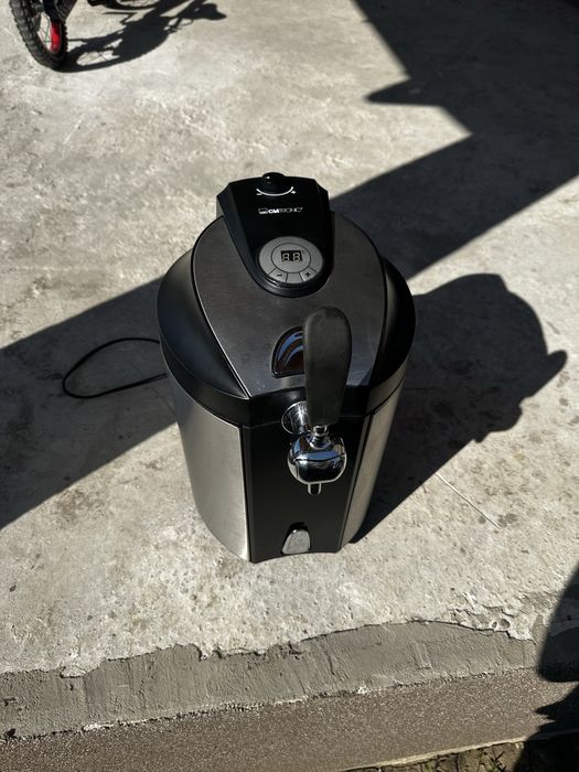 Охлаждащ динспансър за Бира CLATTONIC 5L черен/сребрист