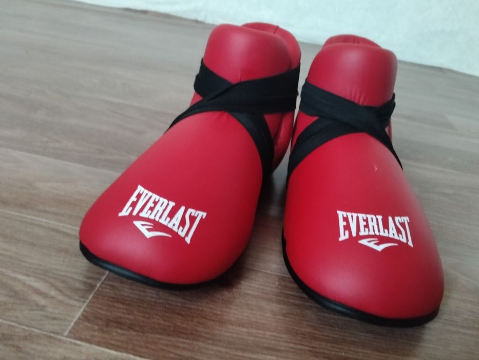 Футы для таеквондо и кикбоксинг