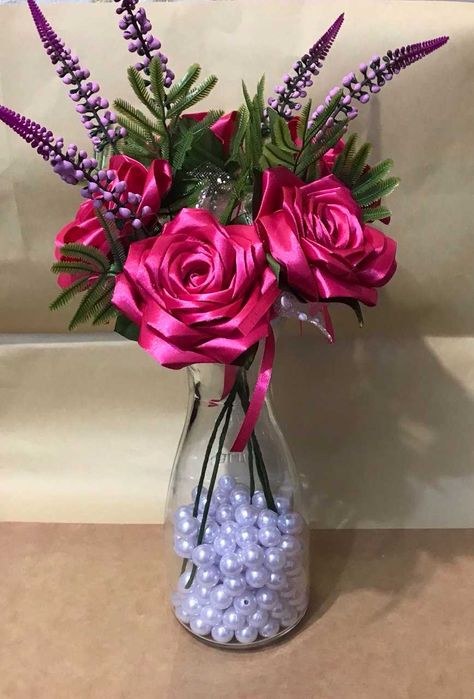 Роза из атласной ленты