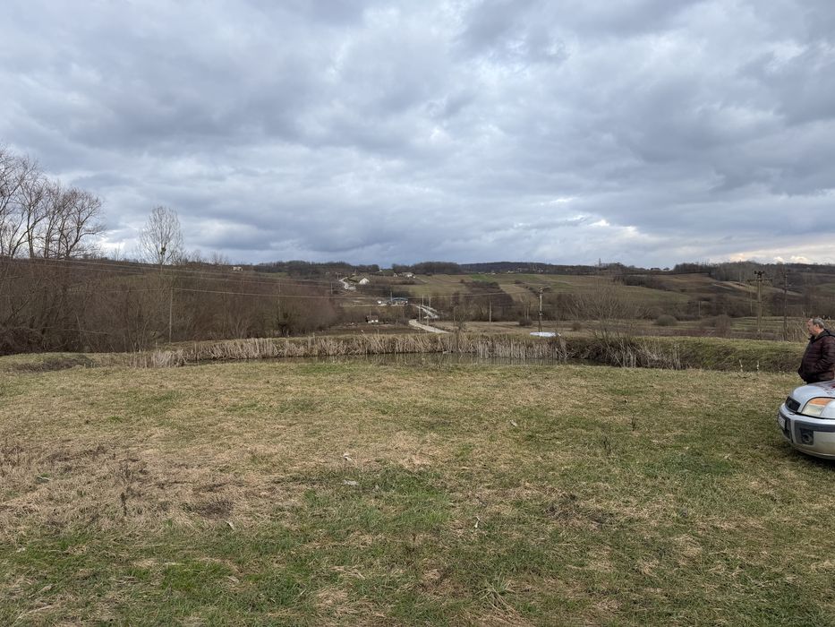 Vand pescarie cu loc de casa /cabana