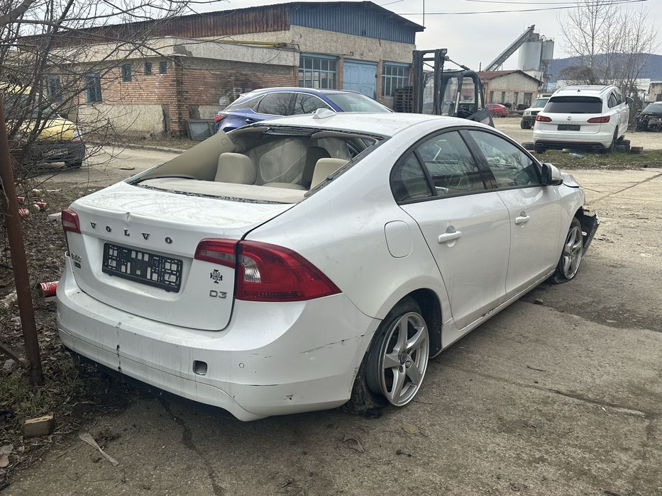 Volvo S60 2016 2.0 D  Euro 6 avariat D4204