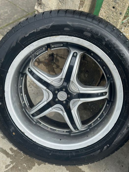 Продавам комплект 19 цола алуминиеви джанти +чисто нови гуми
